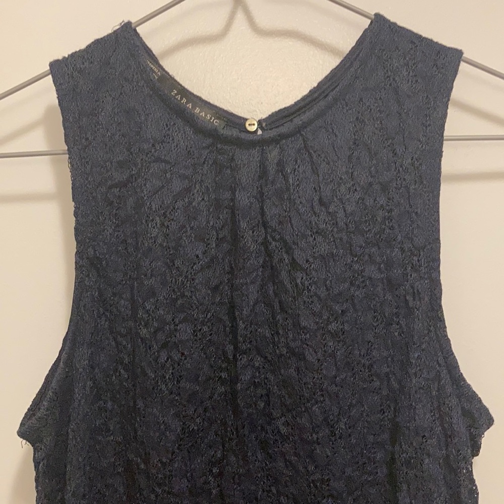 Zara Keyhole Back Top - Picture 3 of 5